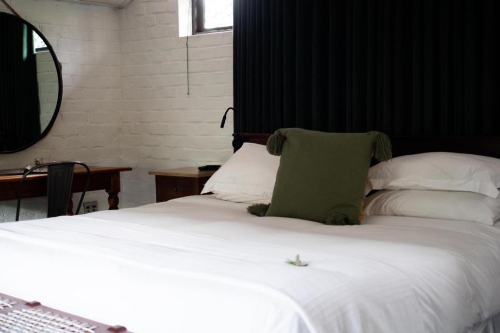 Bed and Breakfast Liedjiesbos Urban Olive Farm Блумфонтейн Екстер'єр фото